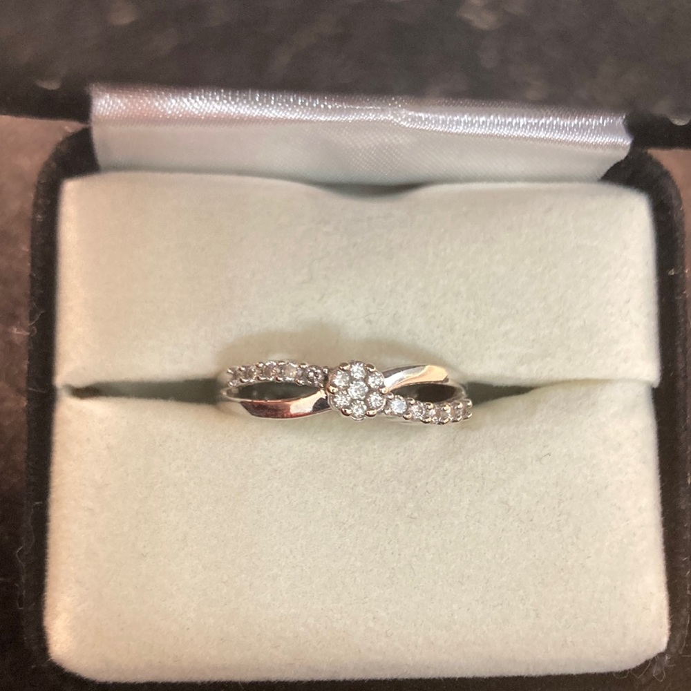 White Gold Diamond Ring with intricate design (size 7)